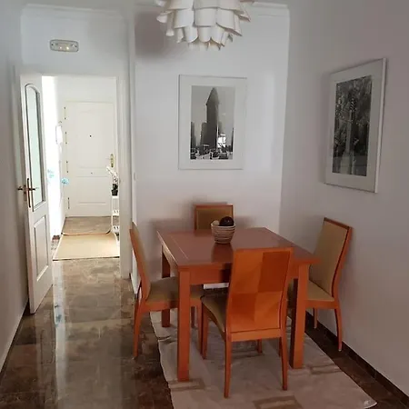 Piso Centrico Con Piscina Y Cochera Apartmán