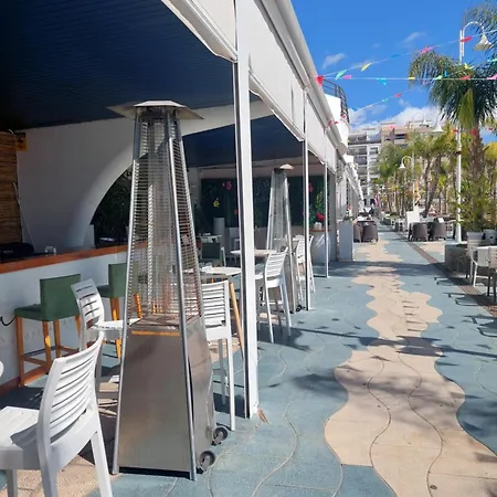Piso Centrico Con Piscina Y Cochera Apartamento