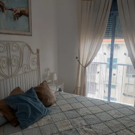 Piso Centrico Con Piscina Y Cochera Apartamento